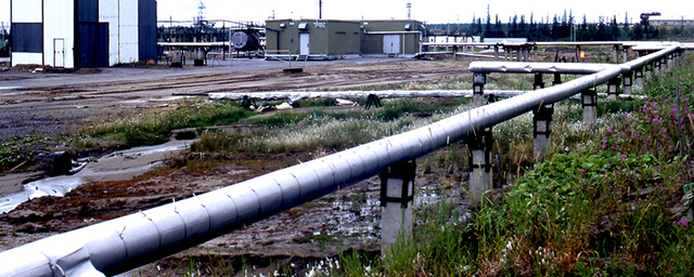 В Коми вылилось около 100 кубометров нефти в результате утечки на нефтепроводе Ухта - Ярославль